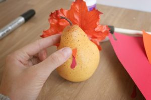 How to Make Pear Turkeys for Thanksgiving