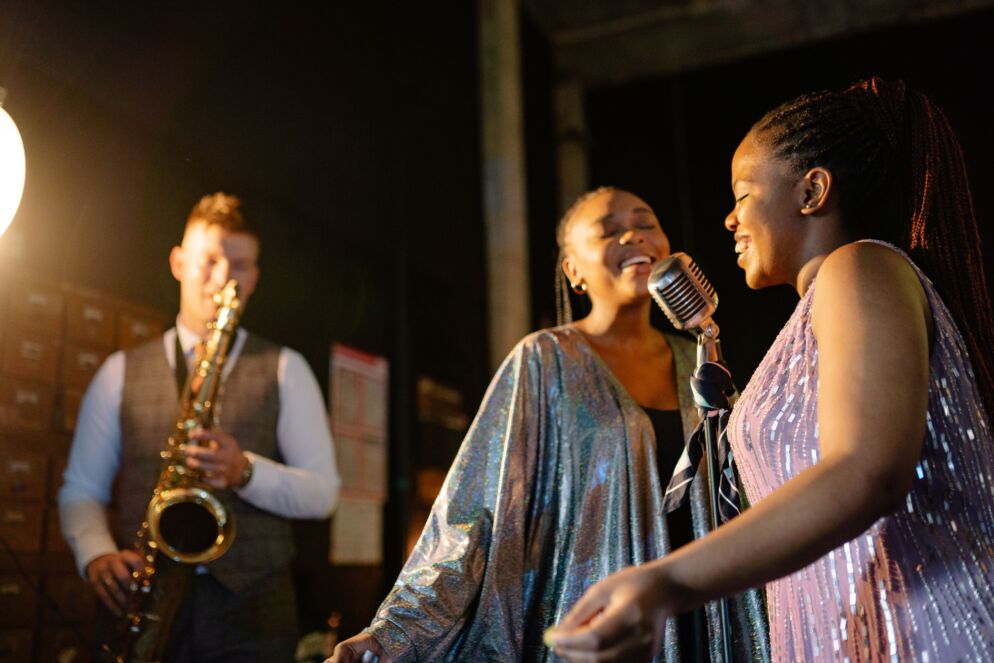 Motown musicians performing